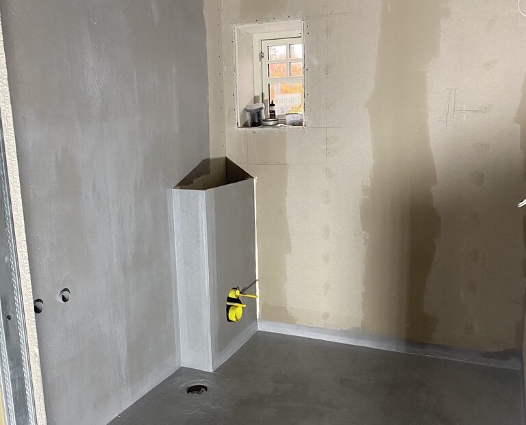 maling af badeværelse